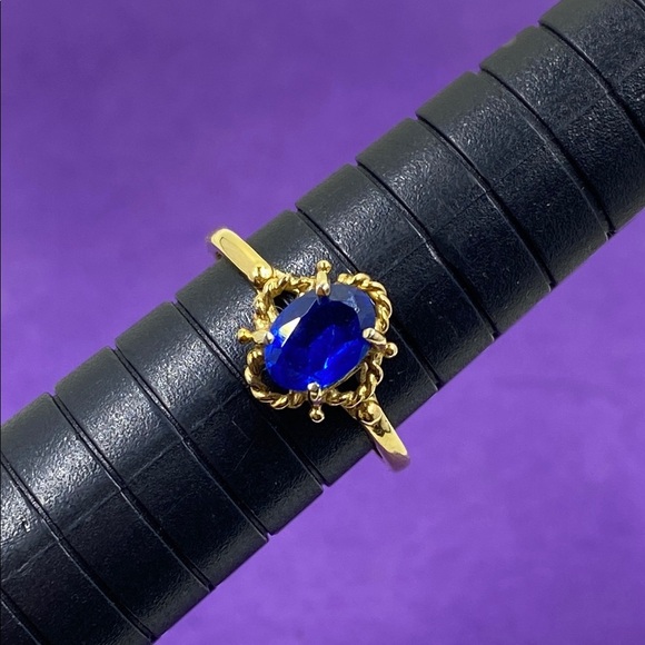 💛 Elegant Gold Filled Blue Gemstone Ring - Picture 6 of 6
